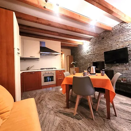 Il Cortiletto Mountain Iseo Hospitality Costa Volpino